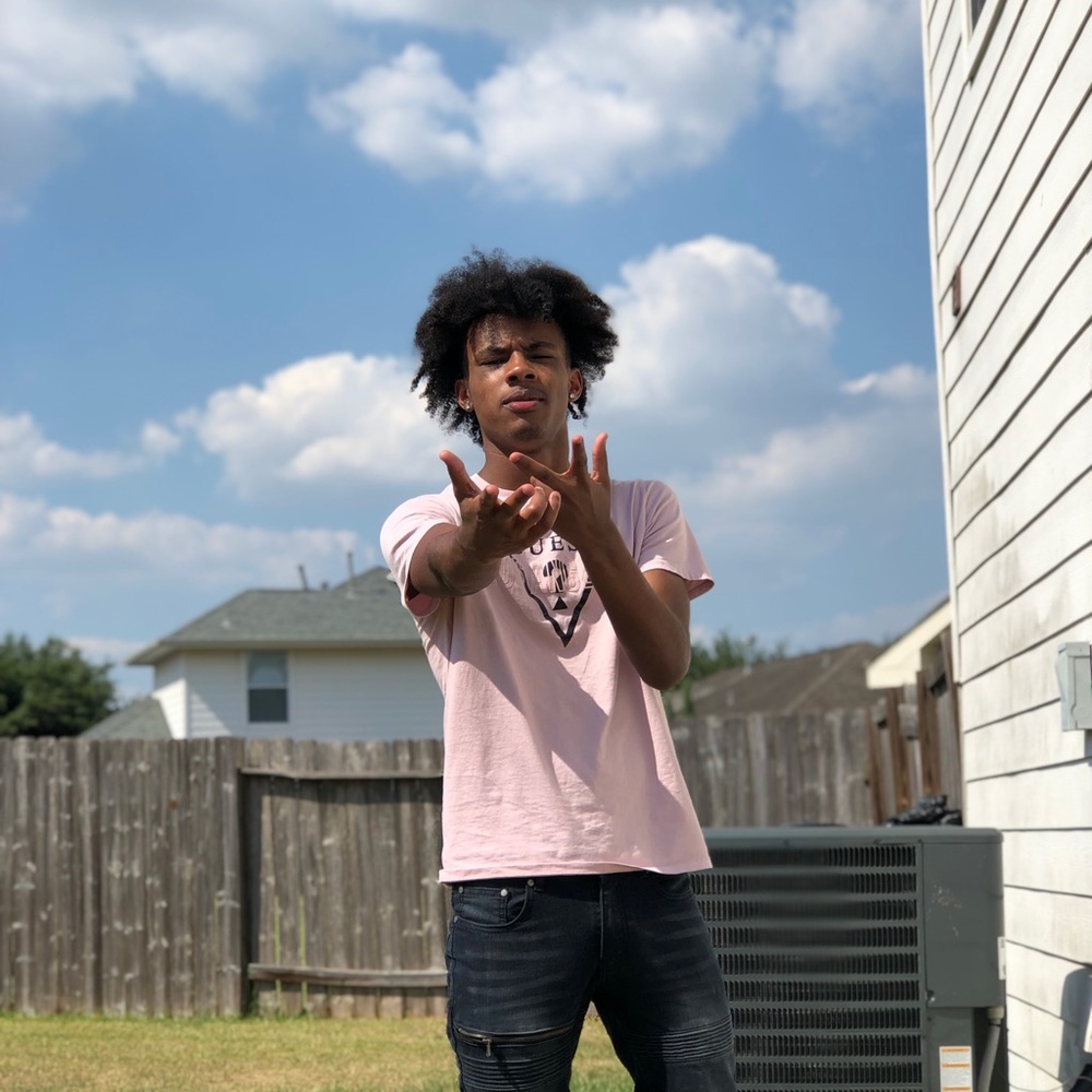 Meet your Posher, Deshawn